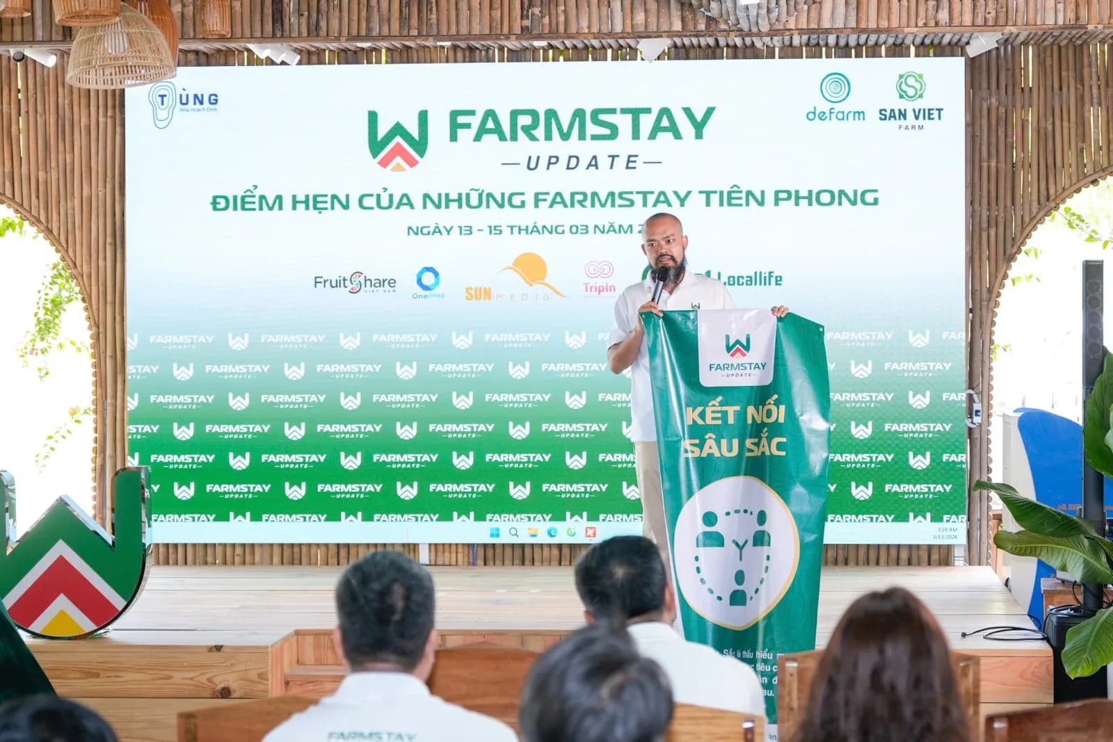PHÂN BIỆT FARMSTAY VÀ GLAMPING: LỰA CHỌN CHIẾN LƯỢC CHO NHÀ ĐẦU TƯ