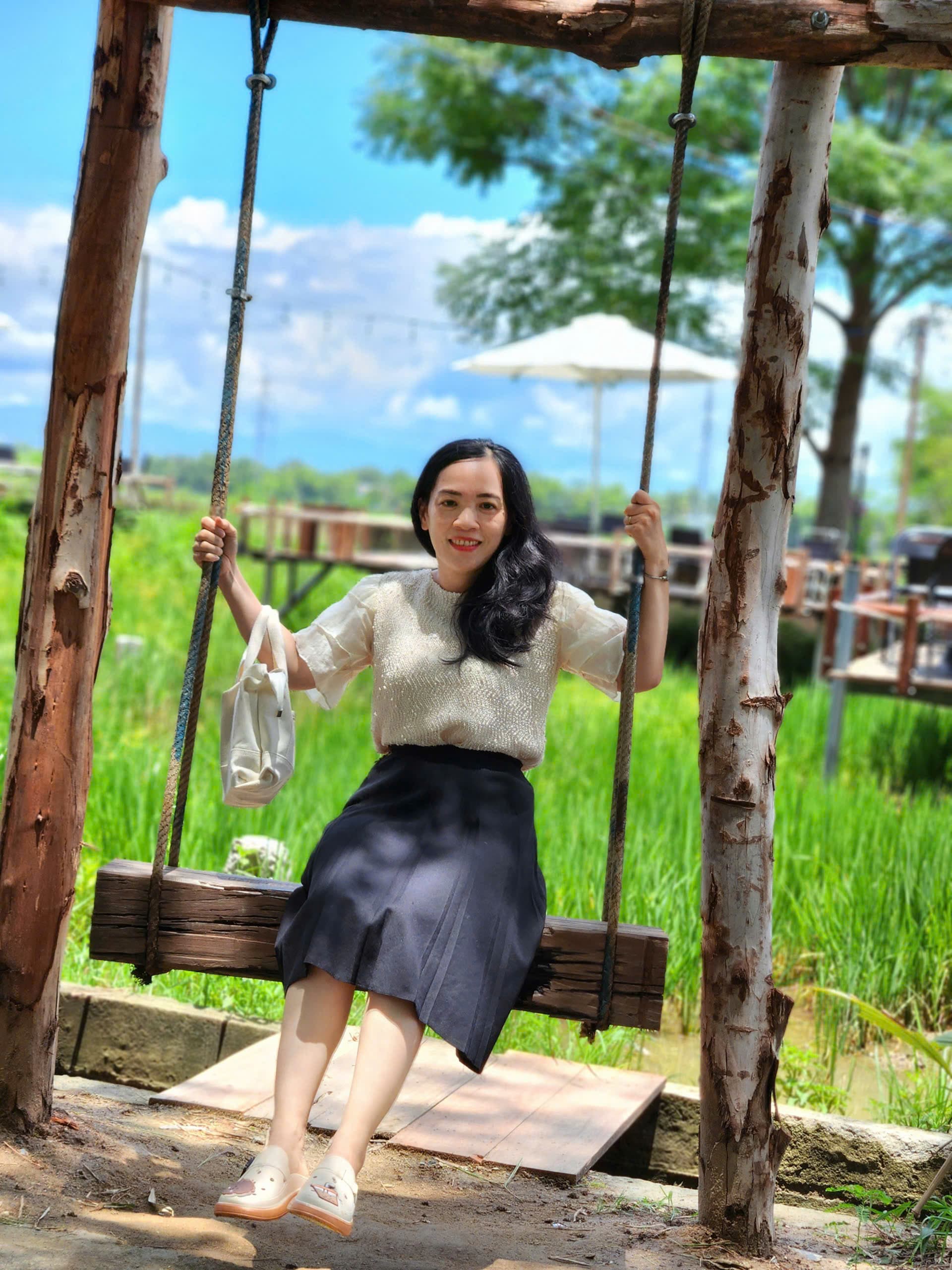 Người Vợ — Nguyễn Thị Thanh Huyền